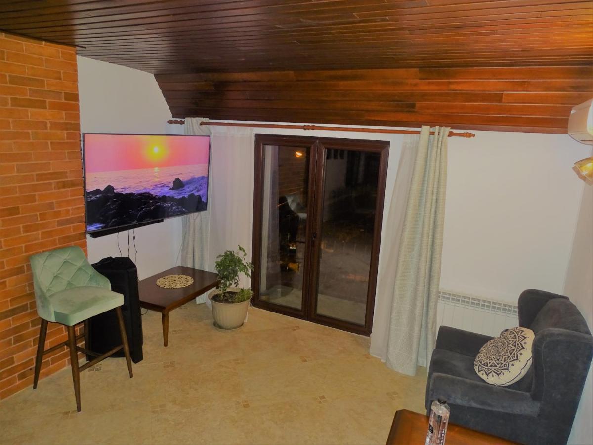 Ole Apartment - Get Your Energy For Free! Coffee And Tea On The House Тимишоара Экстерьер фото